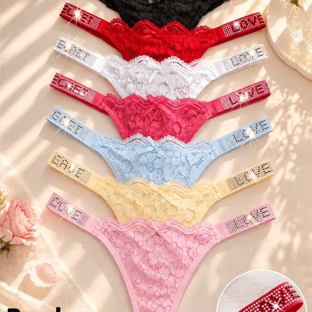Lot aléatoire de sept strings en dentelle
