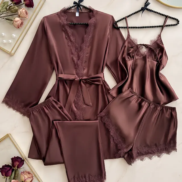Tenue d’intérieur aspect satin jacquard