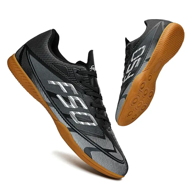 Chaussures de salle femme : comparer pointure et semelle